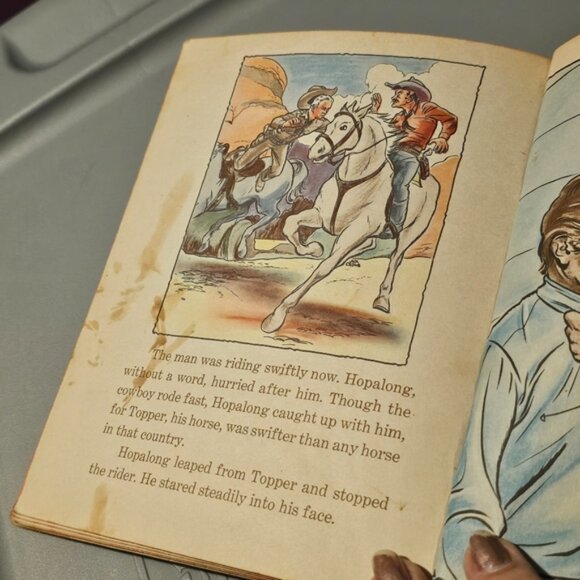 Hop Along Cassidy Little Golden Book & Western Mystery Horse Ramp Walker L👀K - Picture 11 of 14